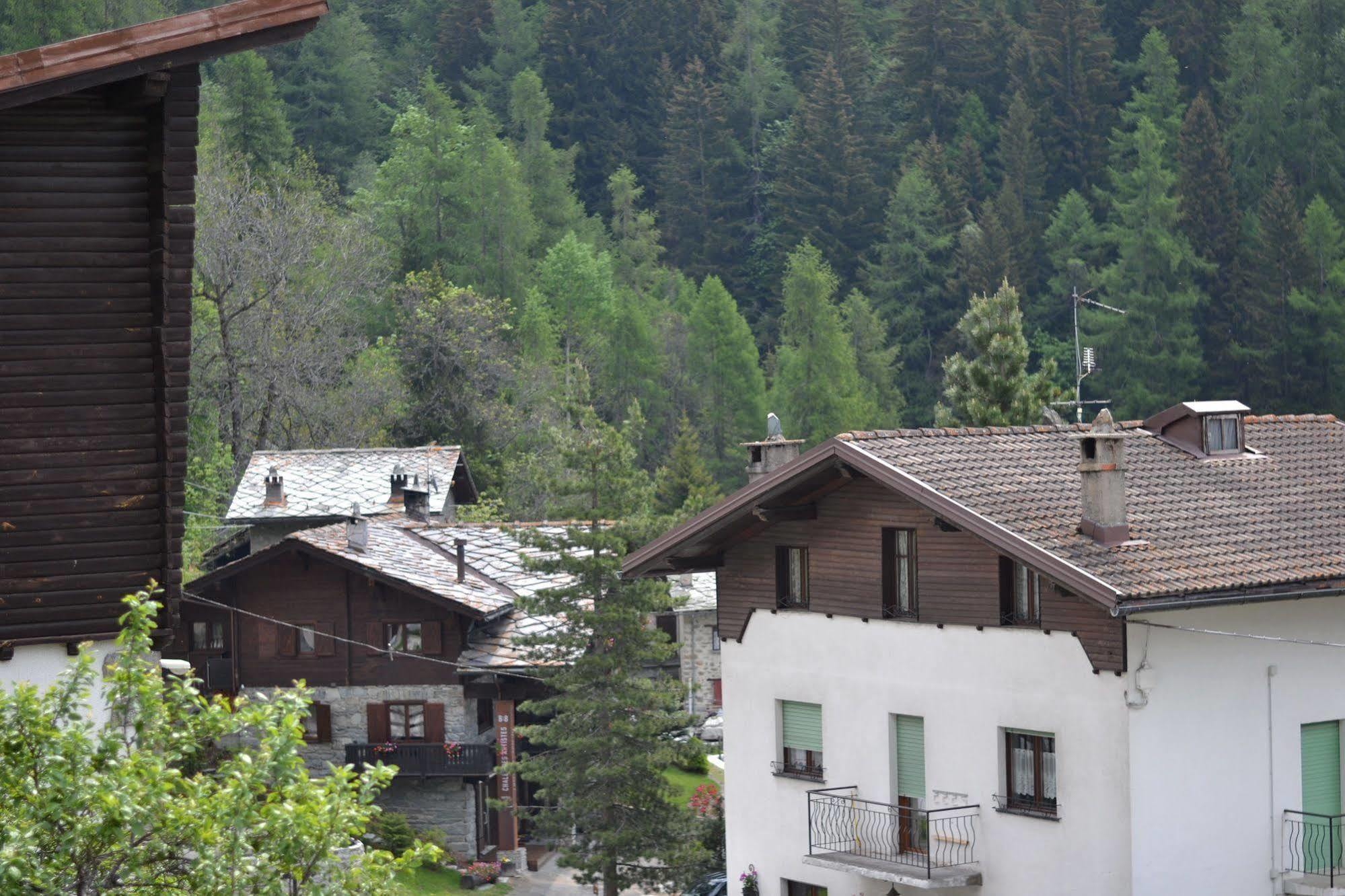 Hotell Millefiori- Alpine Event Lodge วัลตูร์นอนช์ ภายนอก รูปภาพ