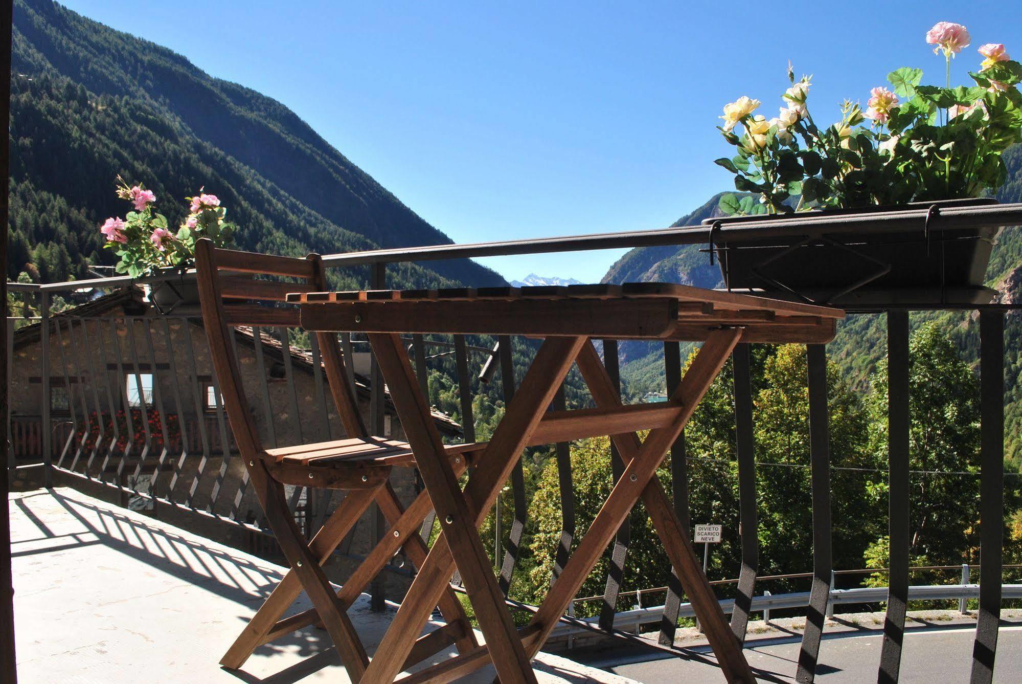 Hotell Millefiori- Alpine Event Lodge วัลตูร์นอนช์ ภายนอก รูปภาพ