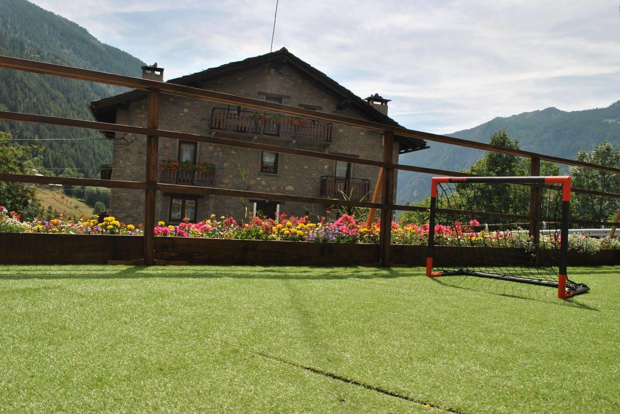 Hotell Millefiori- Alpine Event Lodge วัลตูร์นอนช์ ภายนอก รูปภาพ