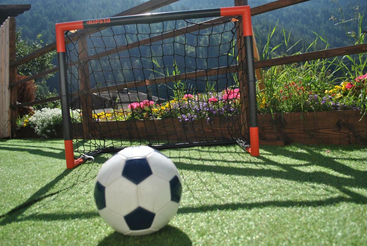 Hotell Millefiori- Alpine Event Lodge วัลตูร์นอนช์ ภายนอก รูปภาพ